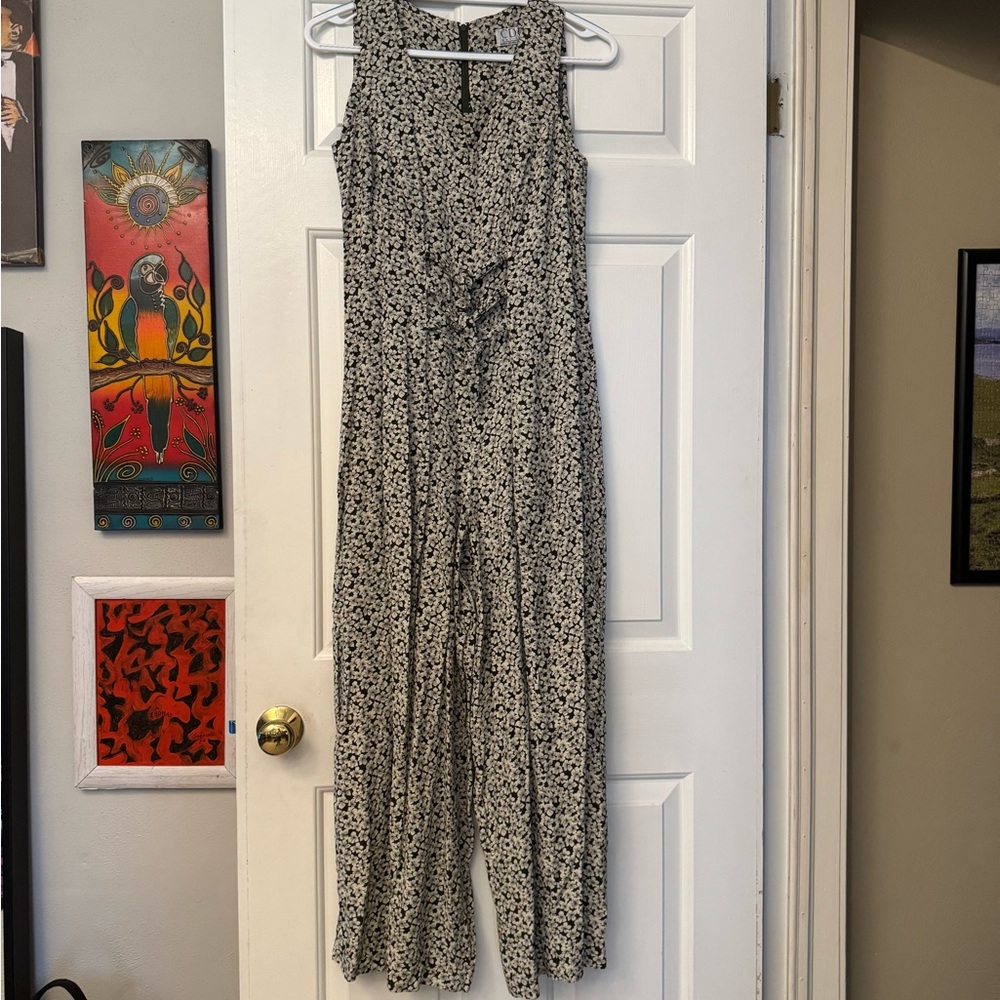 Vintage Sleeveless Black and White Floral Jumpsuit